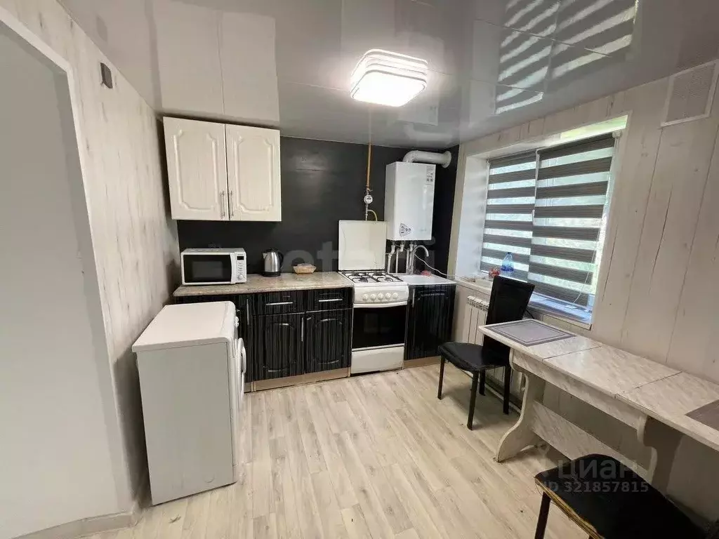 2-к кв. Калужская область, пос. Ферзиково ул. Карпова, 24 (53.6 м) - Фото 1