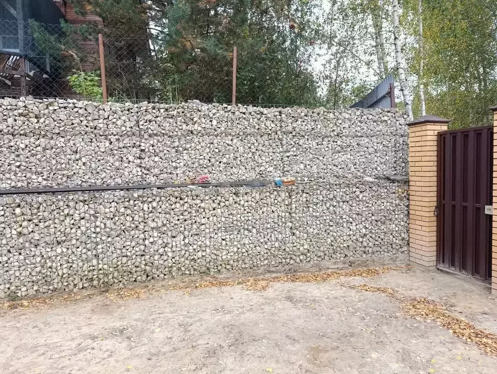 Дом в Калужская область, Калуга городской округ, д. Желыбино ул. ... - Фото 1