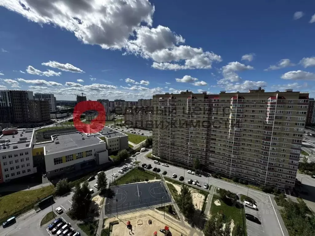 2-к кв. Тюменская область, Тюмень ул. Арктическая, 7 (50.2 м) - Фото 2