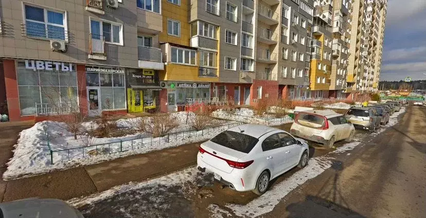 Продажа торгового помещения с арендатором аптека в - Фото 0