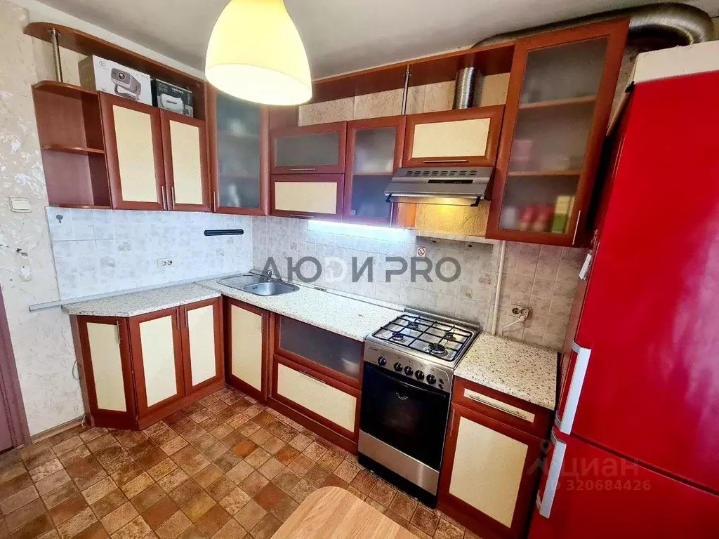 2-к кв. Саратовская область, Саратов ул. Большая Садовая, 210 (48.0 м) - Фото 2