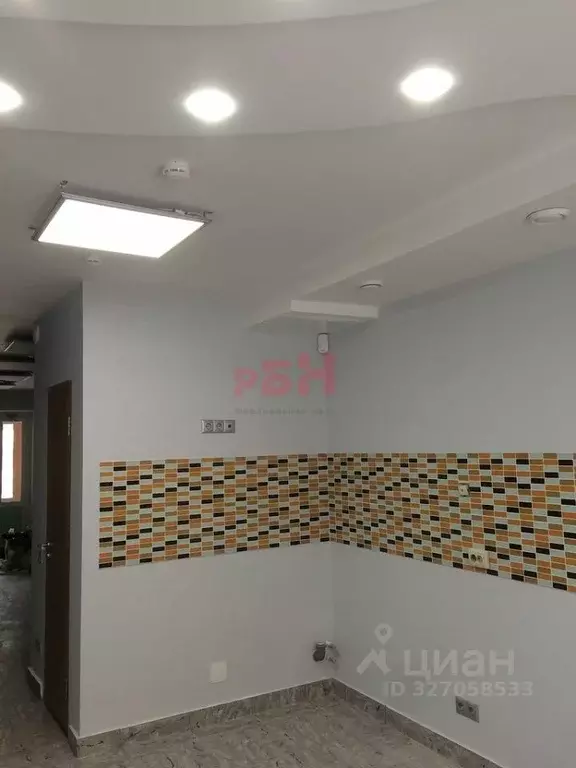 Офис в Тюменская область, Тюмень ул. Домостроителей, 6Б (58 м) - Фото 1