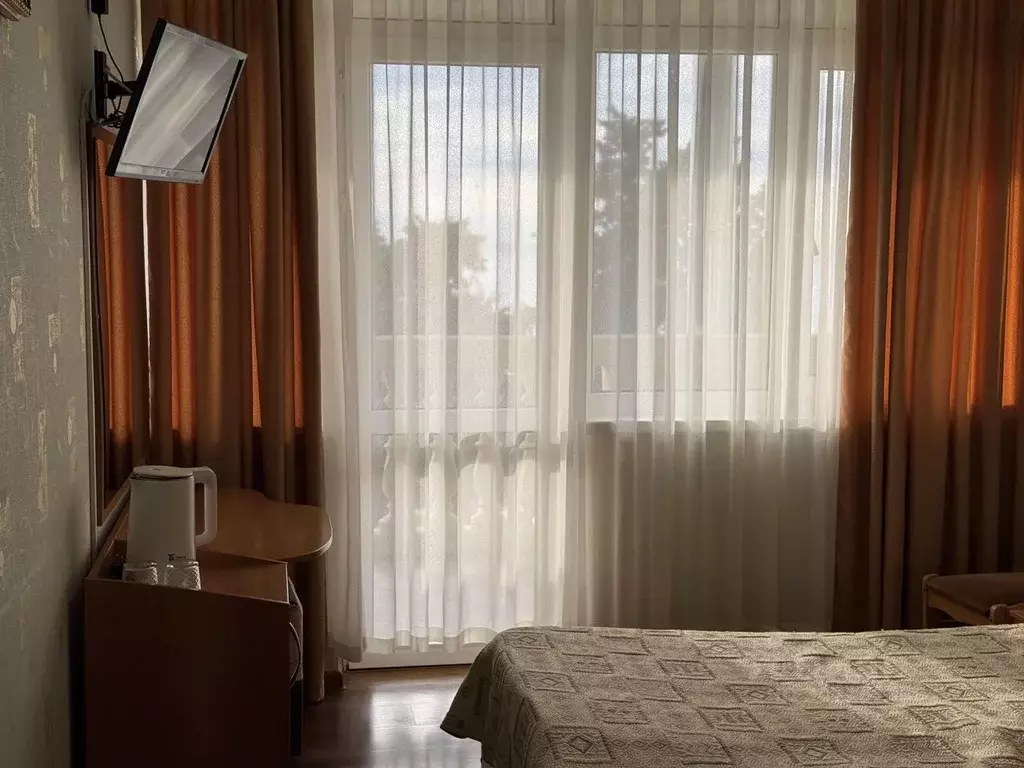Комната Краснодарский край, Сочи Адлер жилрайон, ул. Бестужева, 1Б ... - Фото 1