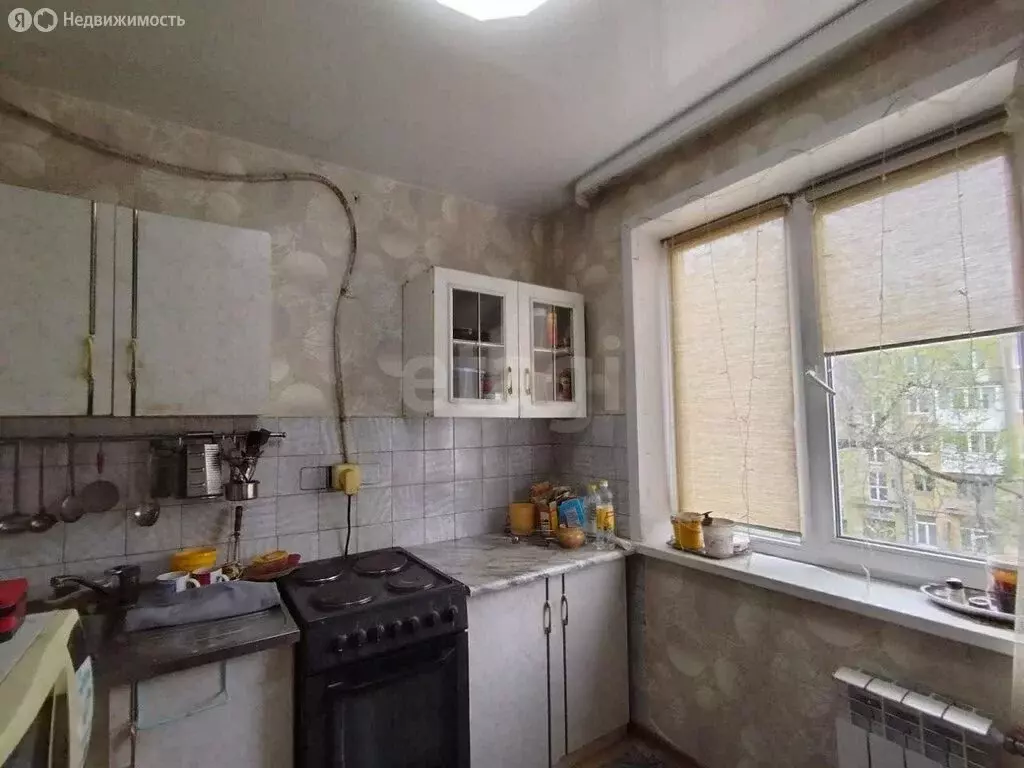 3-комнатная квартира: Кемерово, проспект Ленина, 95 (57 м) - Фото 1