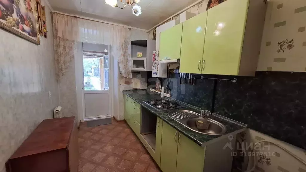 Таунхаус в Волгоградская область, Средняя Ахтуба рп ул. Воровского, 6 ... - Фото 1