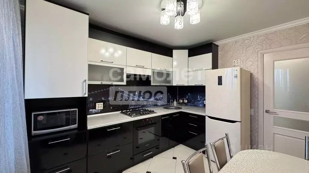 1-к кв. Брянская область, Брянск ул. Фокина, 169 (41.3 м) - Фото 1