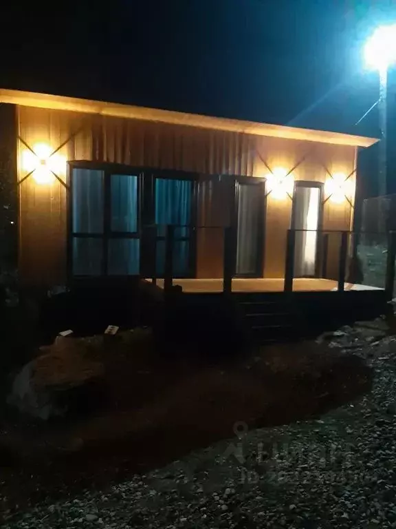 Дом в Карачаево-Черкесия, Зеленчукский район, с. Архыз ул. Курджиева, ... - Фото 1
