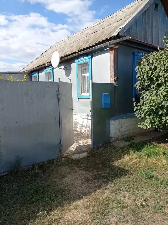 Дом в Волгоградская область, Петров Вал г. Камышинский район, ул. ... - Фото 1