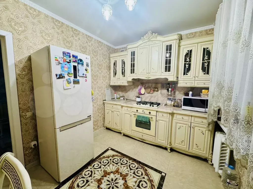 2-к. квартира, 70 м, 4/5 эт. - Фото 0