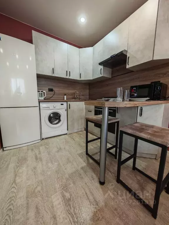 Студия Амурская область, Благовещенск ул. Пушкина, 100 (33.0 м) - Фото 0