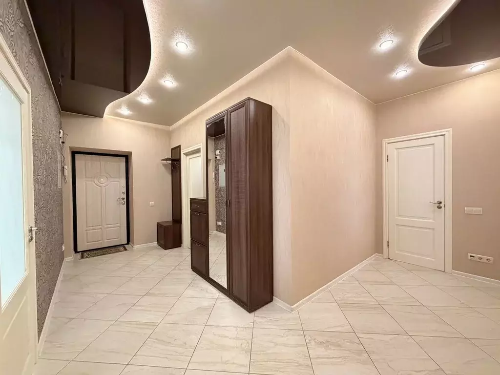 3-к кв. Ленинградская область, Волхов Кировский просп., 47 (90.0 м) - Фото 1