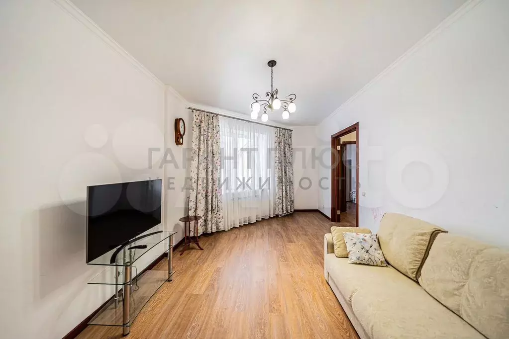 1-к. квартира, 50 м, 9/10 эт. - Фото 1