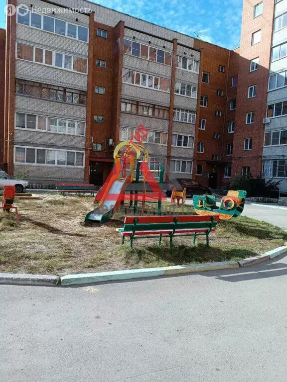 3-комнатная квартира: Каменск-Уральский, улица Мичурина, 63 (94.1 м) - Фото 1