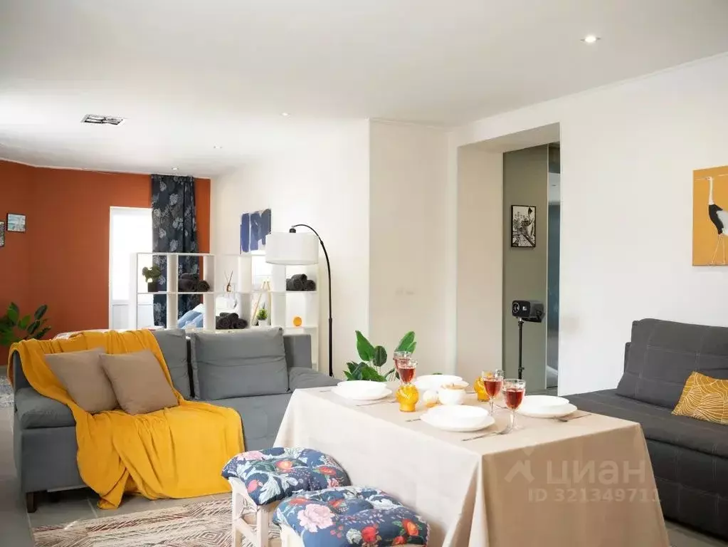 2-к кв. Самарская область, Самара Рабочая ул., 85 (80.0 м) - Фото 1