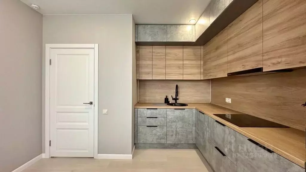 2-к кв. Татарстан, Казань ул. Аметьевская магистраль, 18к2 (65.0 м) - Фото 2