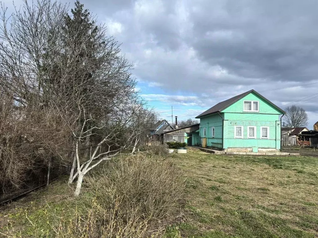 Дом в Ленинградская область, Лужский район, пос. Оредеж Южная ул. (112 ... - Фото 1