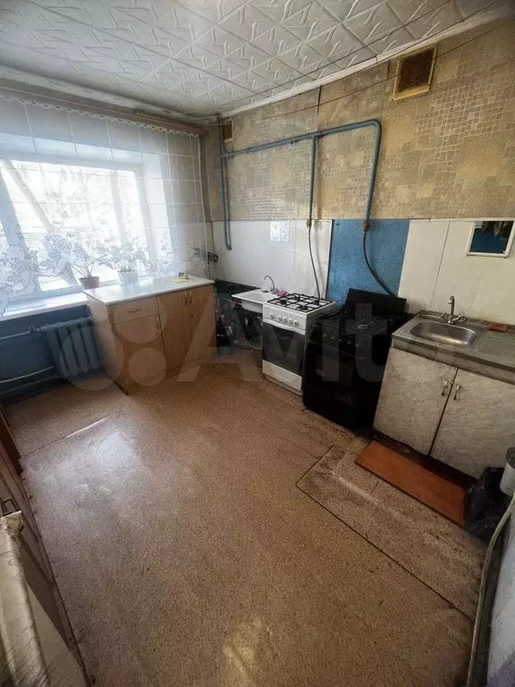 Комната 18 м в 5-к., 2/4 эт. - Фото 1