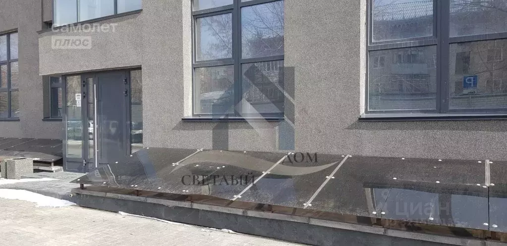 Помещение свободного назначения в Алтайский край, Барнаул ул. 1905 ... - Фото 1