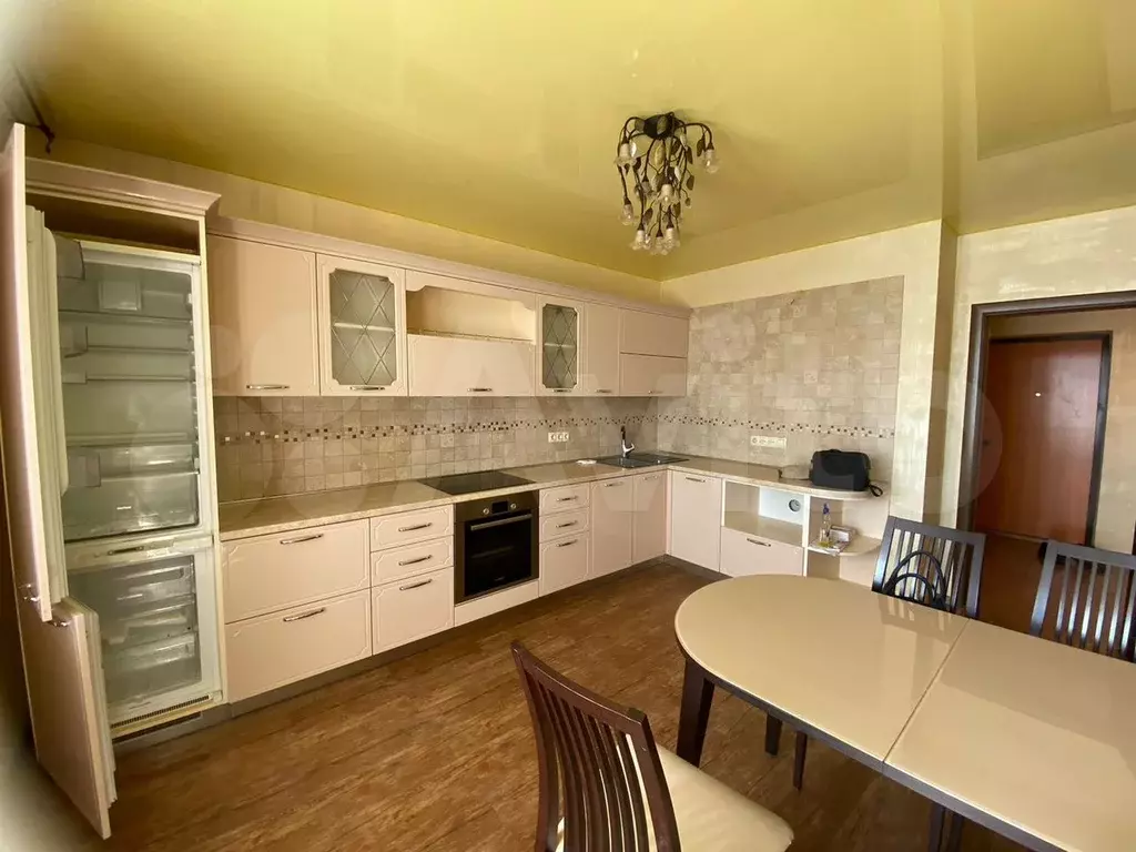 1-к. квартира, 54 м, 13/15 эт. - Фото 0