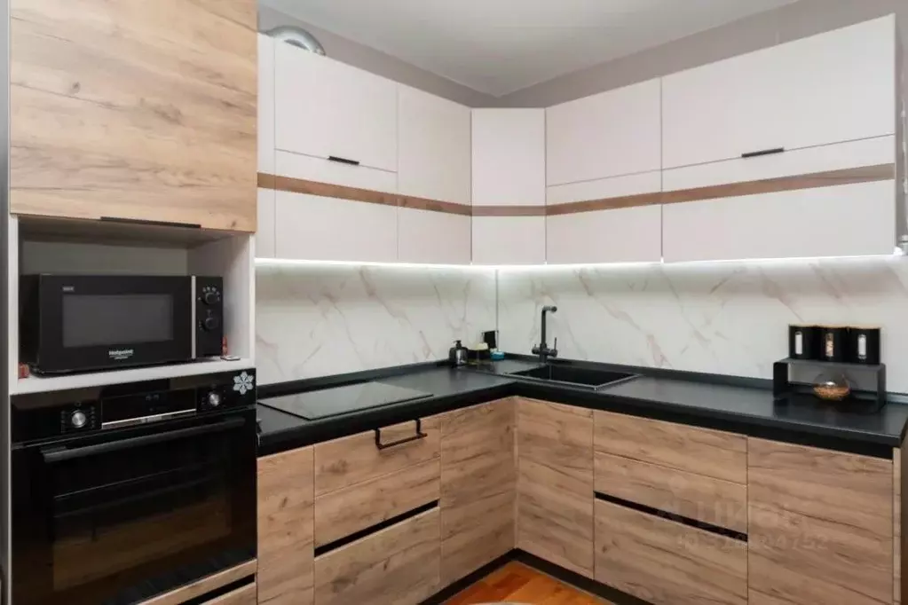3-к кв. Иркутская область, Иркутск ул. Ядринцева, 31 (94.0 м) - Фото 0