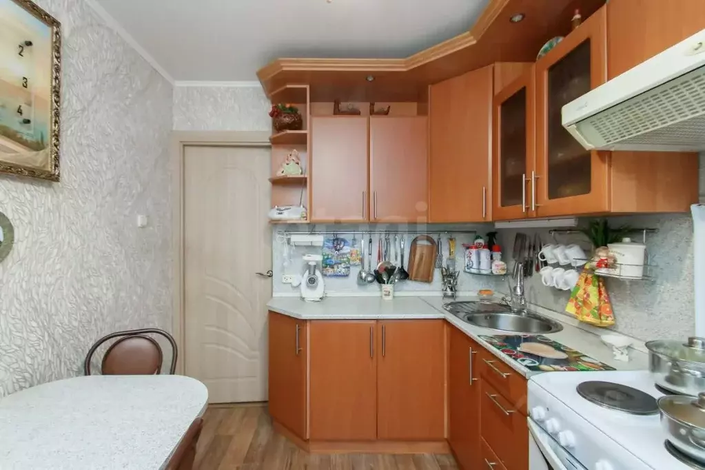 3-к кв. Тюменская область, Тюмень ул. Пермякова, 56 (65.0 м) - Фото 1