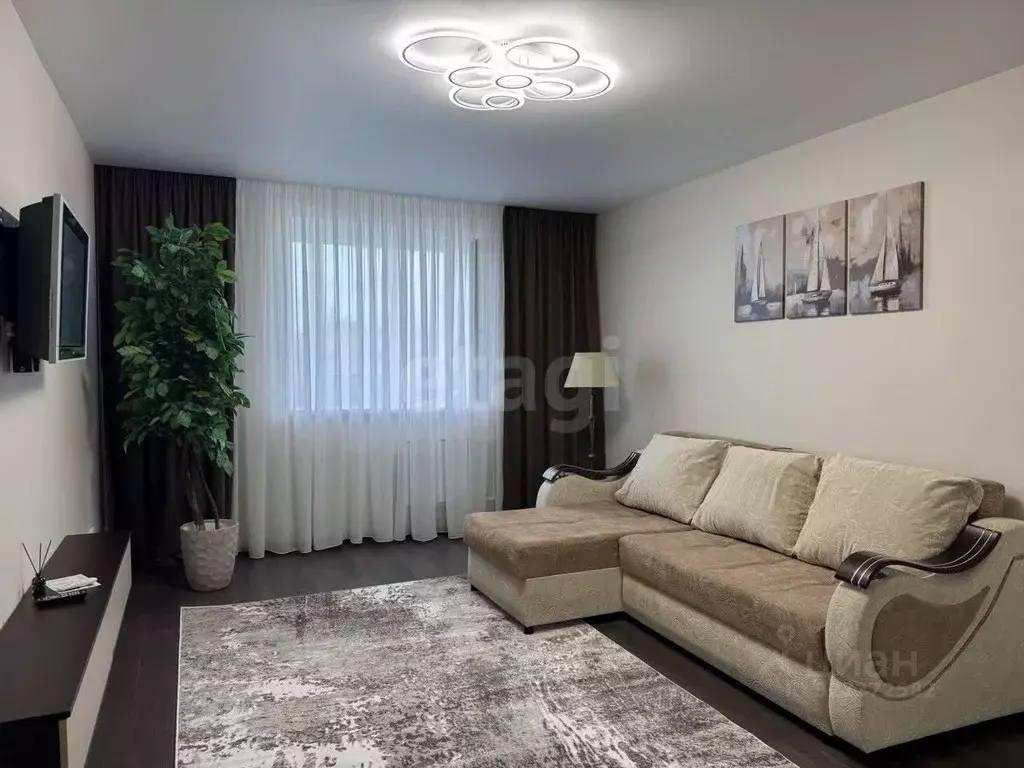 1-к кв. Тюменская область, Тюмень Пролетарская ул., 109 (45.5 м) - Фото 1