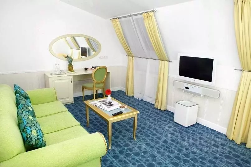 Комната Санкт-Петербург пос. Репино, Вокзальная ул., 1 (32.0 м) - Фото 1