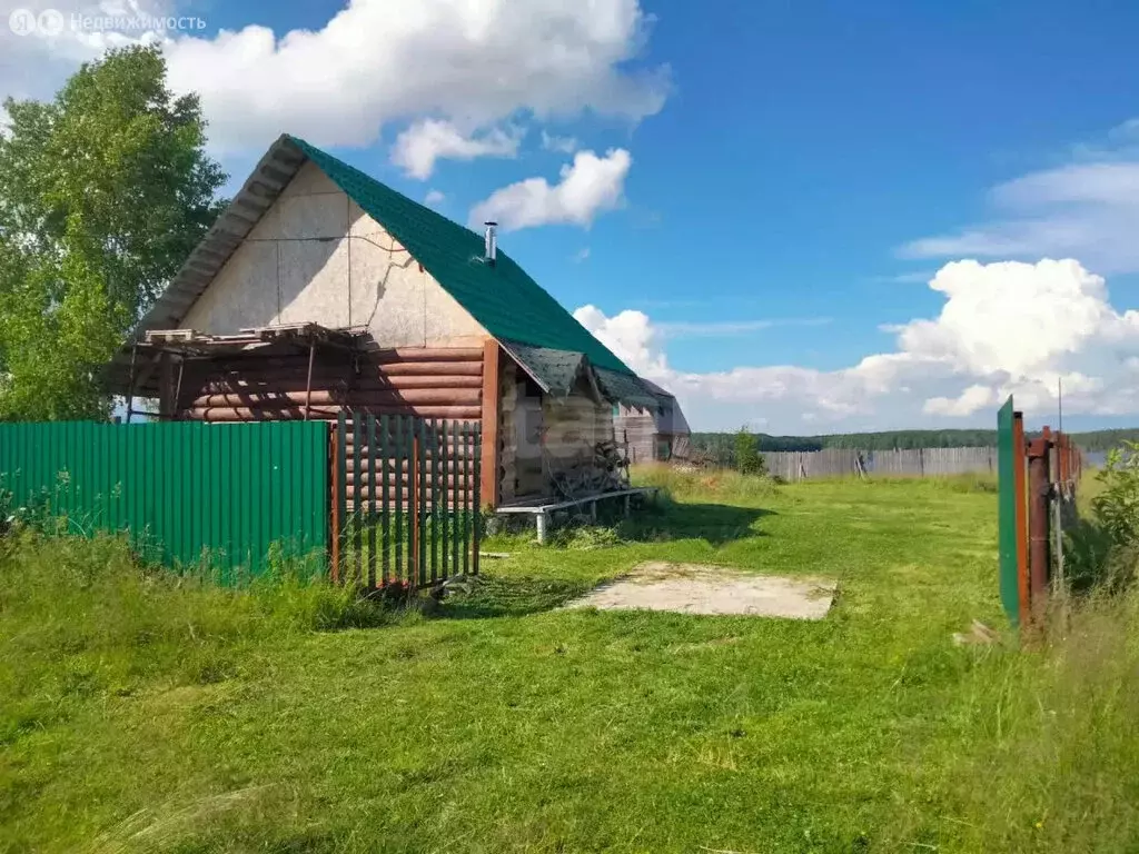 Дом в Пермский край, Добрянский муниципальный округ, посёлок Нижний ... - Фото 1