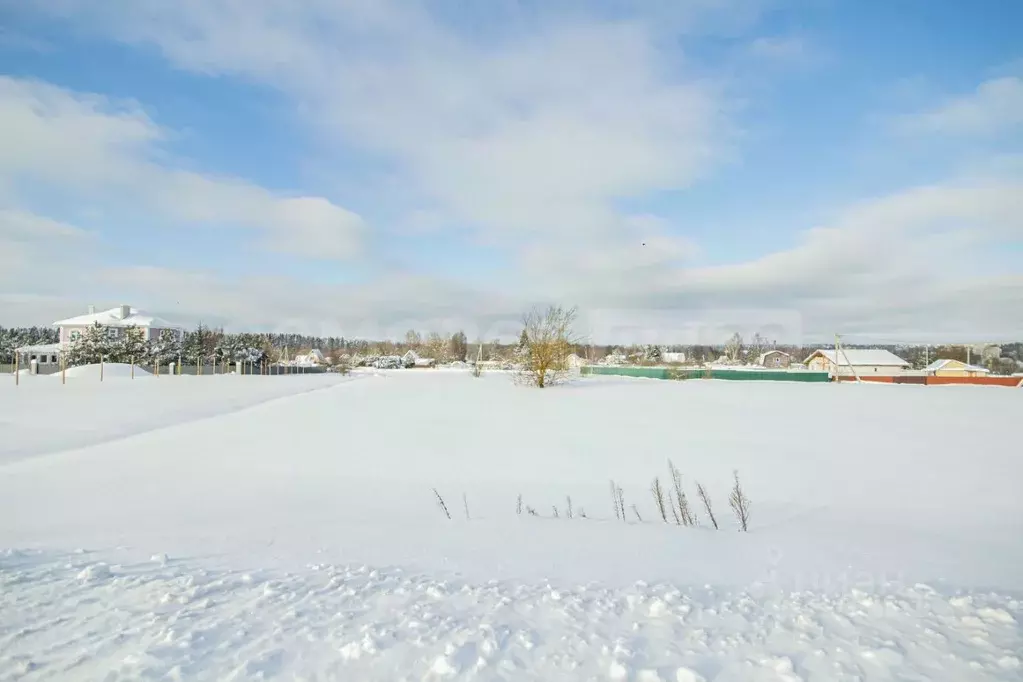 Участок в Московская область, Наро-Фоминский городской округ, д. ... - Фото 1
