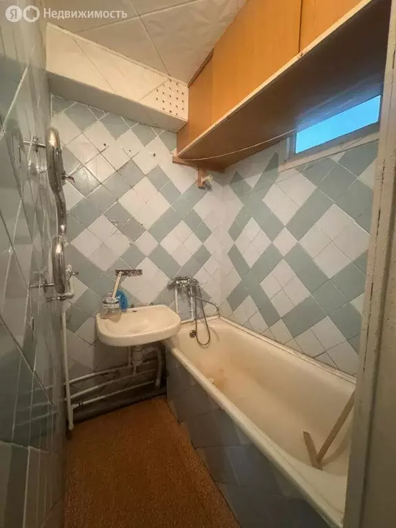 2-комнатная квартира: Астрахань, Красноармейская улица, 27А (42 м) - Фото 1