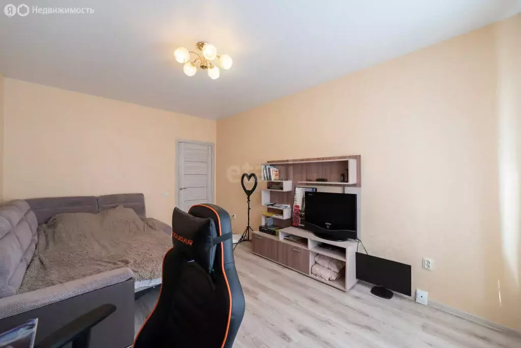 1-комнатная квартира: Калининград, улица Каштановая Аллея, 167 (37.1 ... - Фото 1