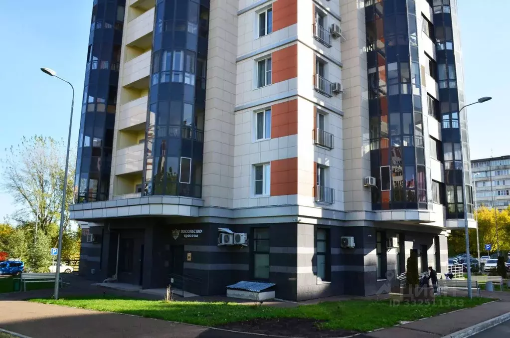 Помещение свободного назначения в Татарстан, Казань ул. Комиссара ... - Фото 1