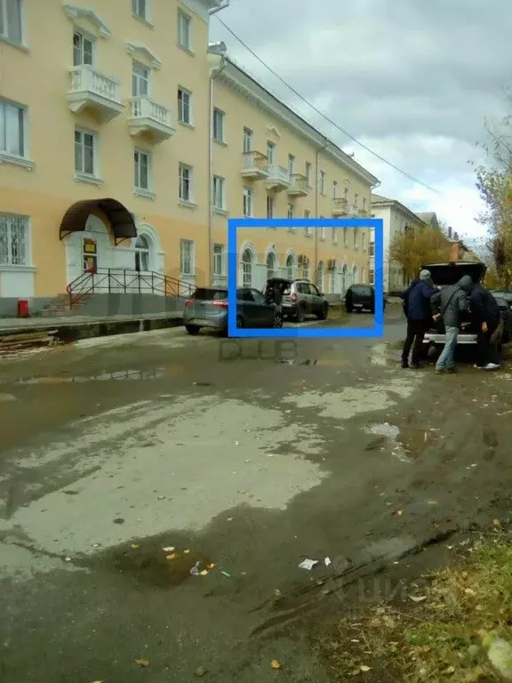Помещение свободного назначения в Свердловская область, Серов ул. ... - Фото 1