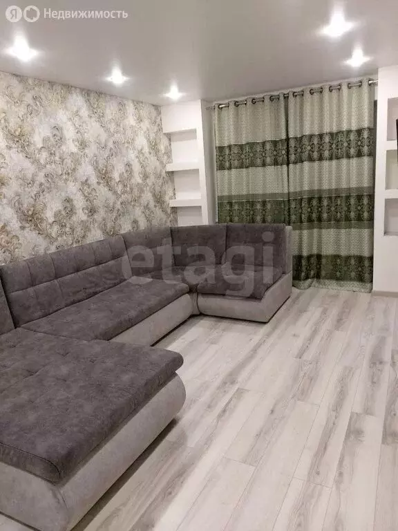 3-комнатная квартира: Джалиль, улица 30 лет Победы, 3 (60 м) - Фото 0