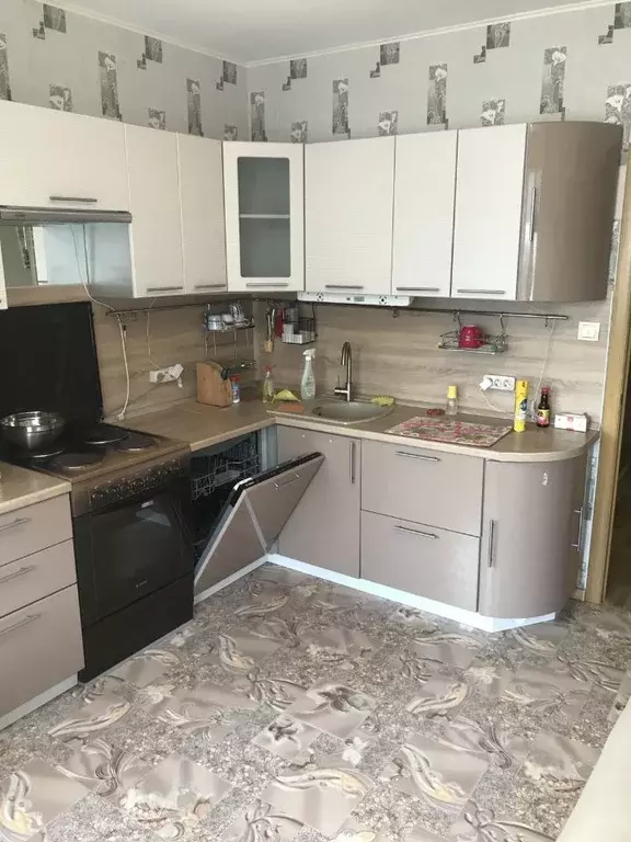 2-к кв. Московская область, Балашиха Изумрудный кв-л, 11 (64.0 м) - Фото 1