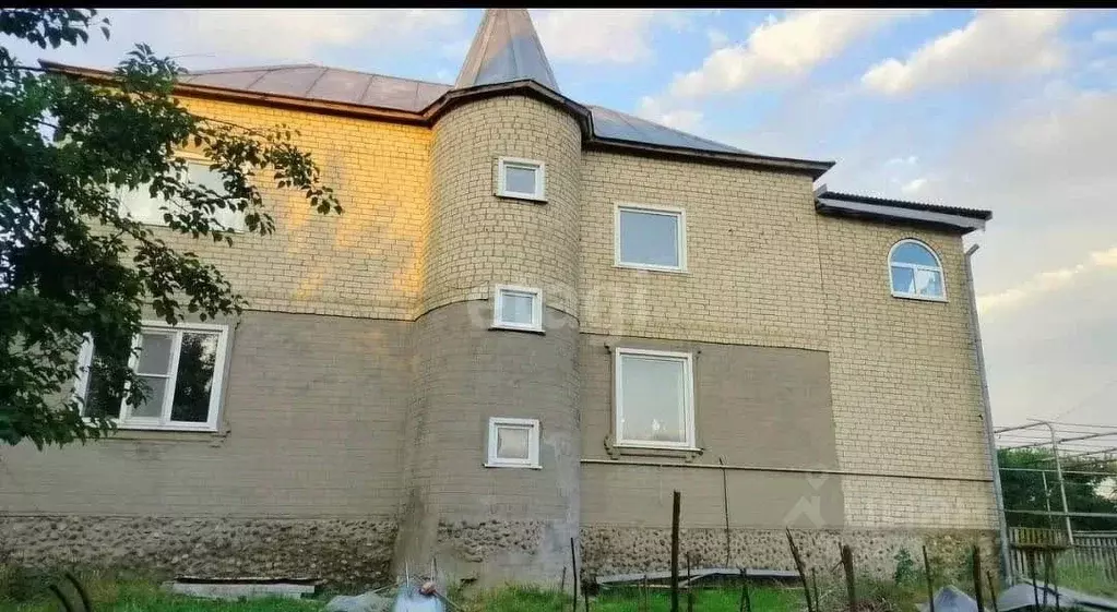 Дом в Краснодарский край, Усть-Лабинский район, Ленинское с/пос, ... - Фото 1