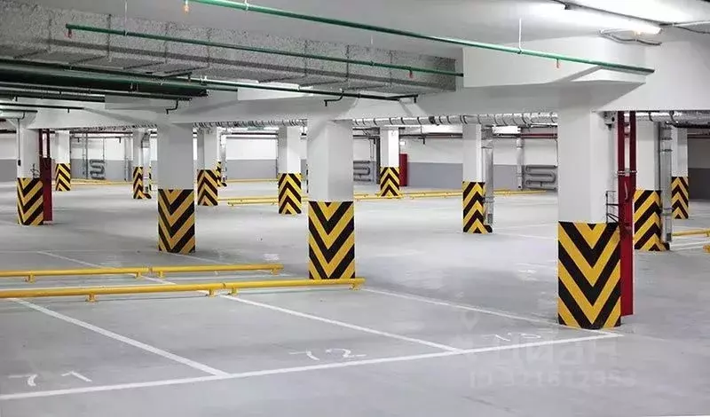 Гараж в Московская область, Красногорск ул. Большая Воскресенская, 1 ... - Фото 1