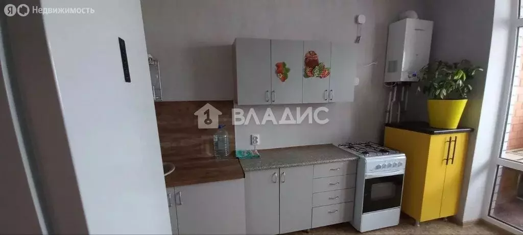 1-комнатная квартира: Волгоград, посёлок Ангарский, Семигорская улица, ... - Фото 1