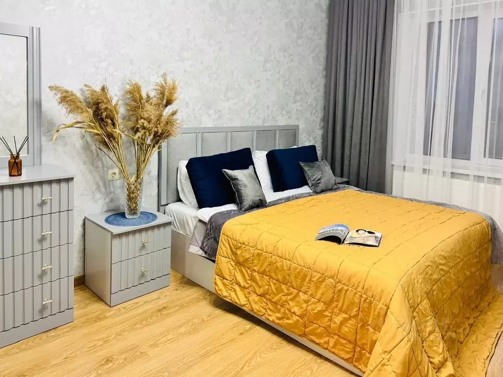 2-к кв. Ставропольский край, Ессентуки ул. Луначарского, 11 (75.0 м) - Фото 0