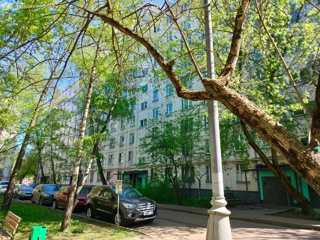 3-комнатная квартира: Москва, улица 50 лет Октября, 23 (58.8 м) - Фото 1