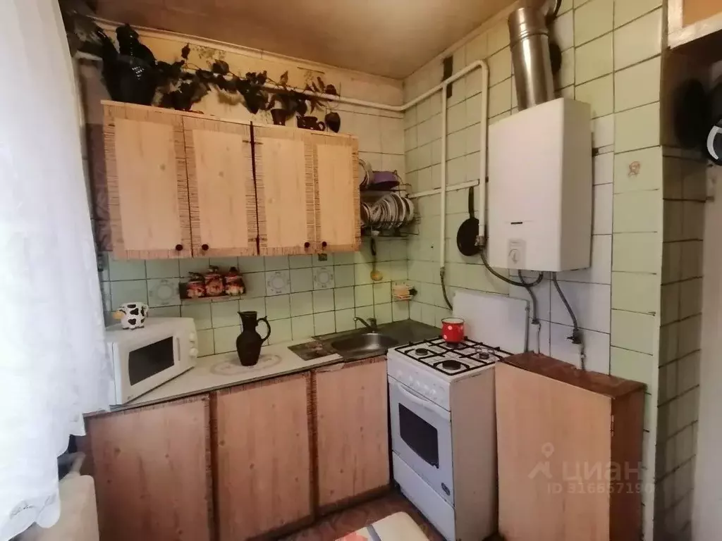 2-к кв. Саратовская область, Саратов Школьная ул., 21 (45.0 м) - Фото 1