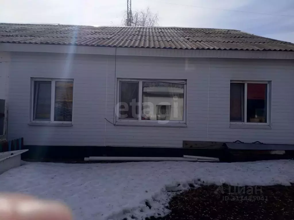 2-к кв. Омская область, Исилькуль Первомайская ул., 124 (43.6 м) - Фото 0
