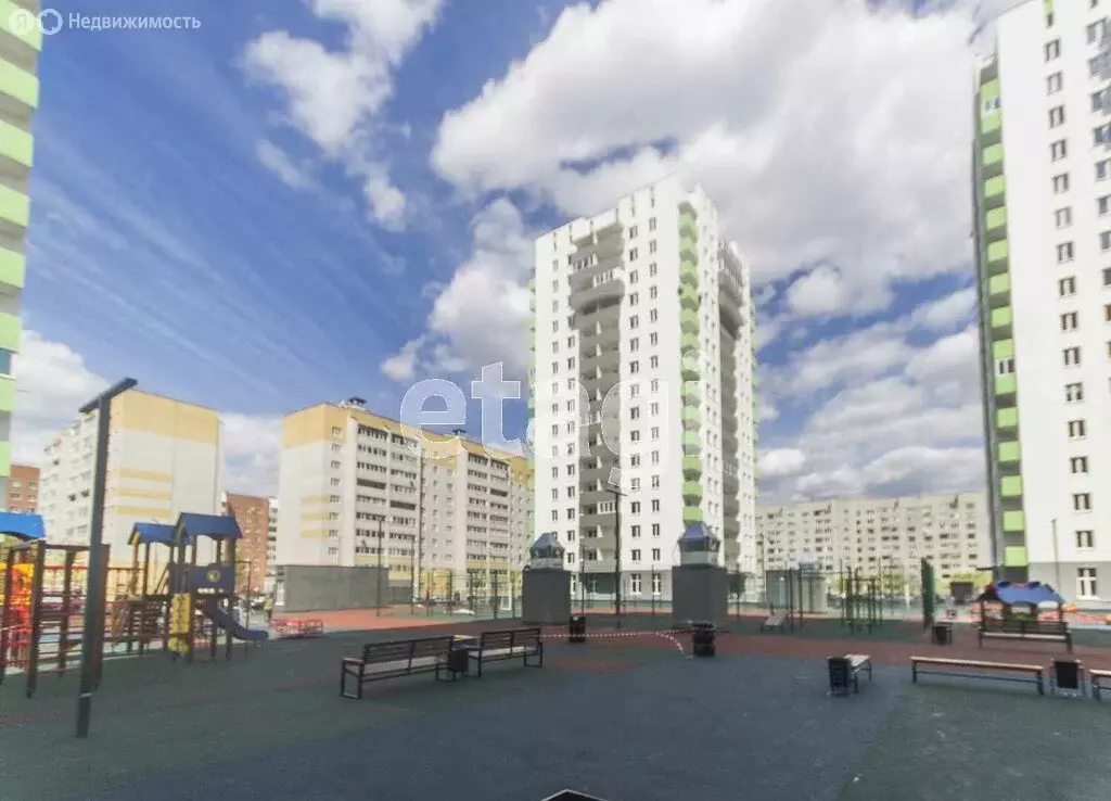 2-комнатная квартира: Тюмень, Велижанская улица, 70к1 (59.8 м) - Фото 2
