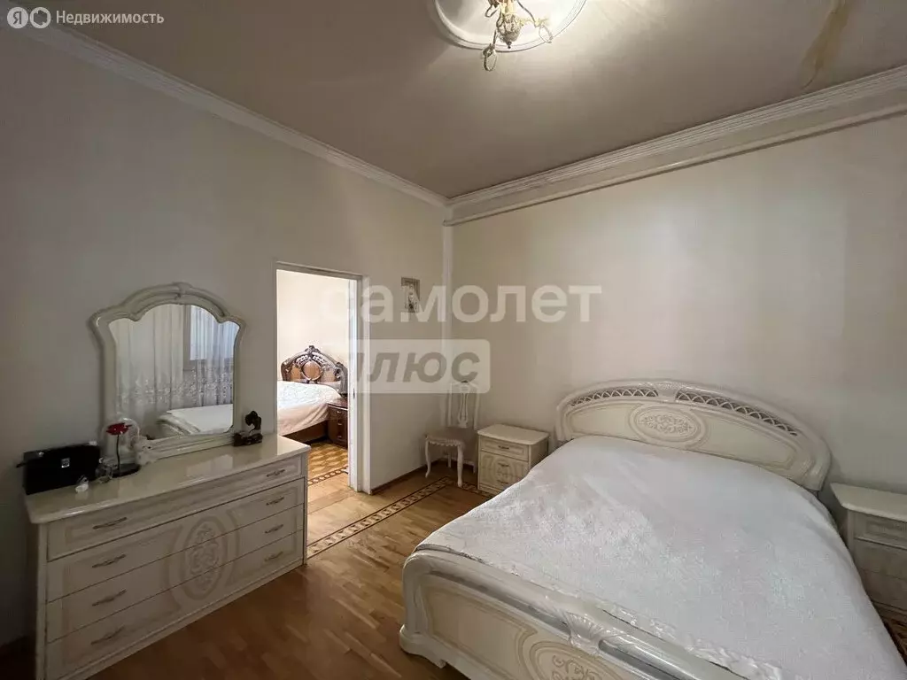 Дом в Владикавказ, улица Галковского, 42 (100 м) - Фото 1