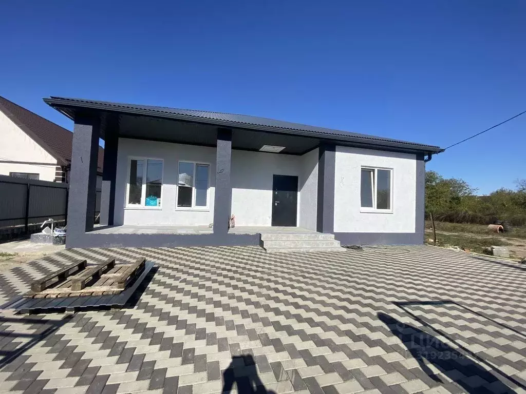 Дом в Краснодарский край, Темрюк Ветеран СТ, ул. Гвардейская (85 м) - Фото 1