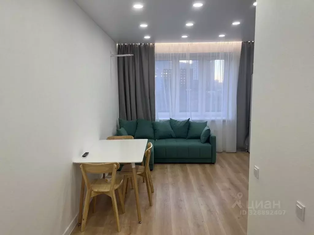 1-к кв. Тюменская область, Тюмень Новгородская ул., 20 (40.6 м) - Фото 2