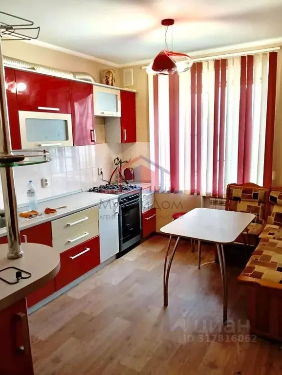 3-к кв. Белгородская область, Старый Оскол Южный мкр, 2к2 (64.0 м) - Фото 0