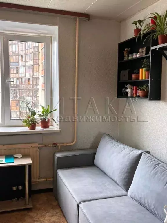 Комната Санкт-Петербург Купчинская ул., 5К2 (13.3 м) - Фото 1