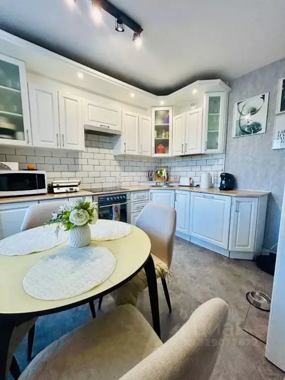 3-к кв. Хабаровский край, Хабаровск ул. Рабочий городок, 14 (70.0 м) - Фото 0