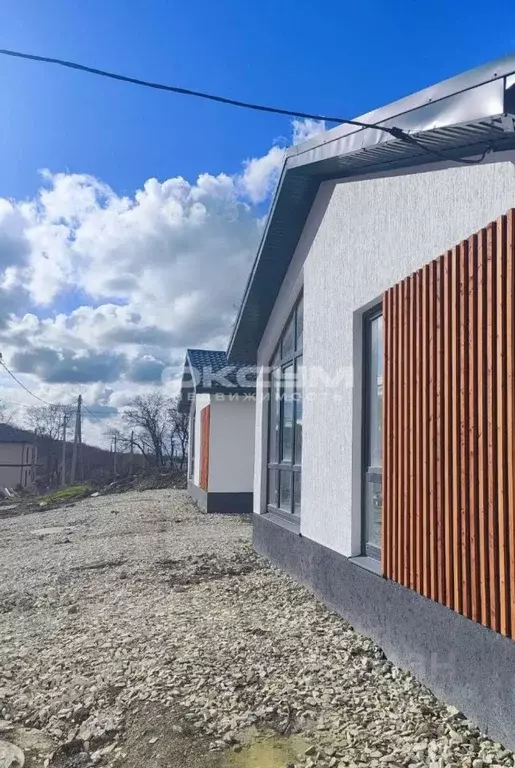 Дом в Краснодарский край, Тихорецкий район, Юго-Северное с/пос, Флора ... - Фото 1